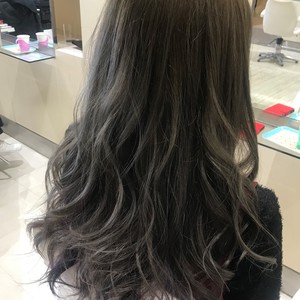 楽しみましょう！ヘアカラー